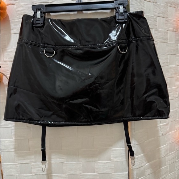 Black Vinyl PU Garter Mini Skirt with Shorts - Picture 3 of 8